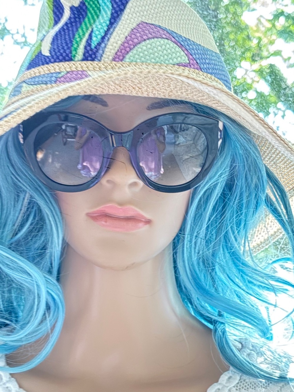 Emilio Pucci Black Sunglasses with Subtle Gloss Finish